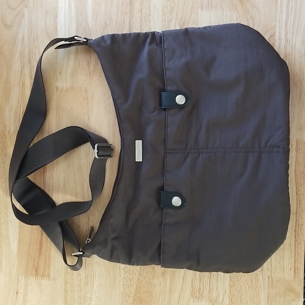 Baggallini crossbody bag